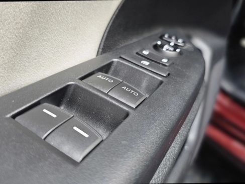 Used 2019 Honda Insight EX image 38