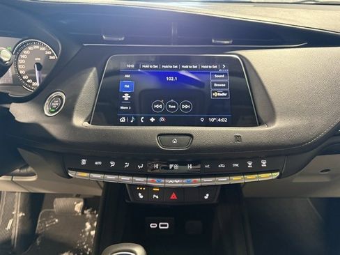 Used 2019 Cadillac XT4 Luxury image 16