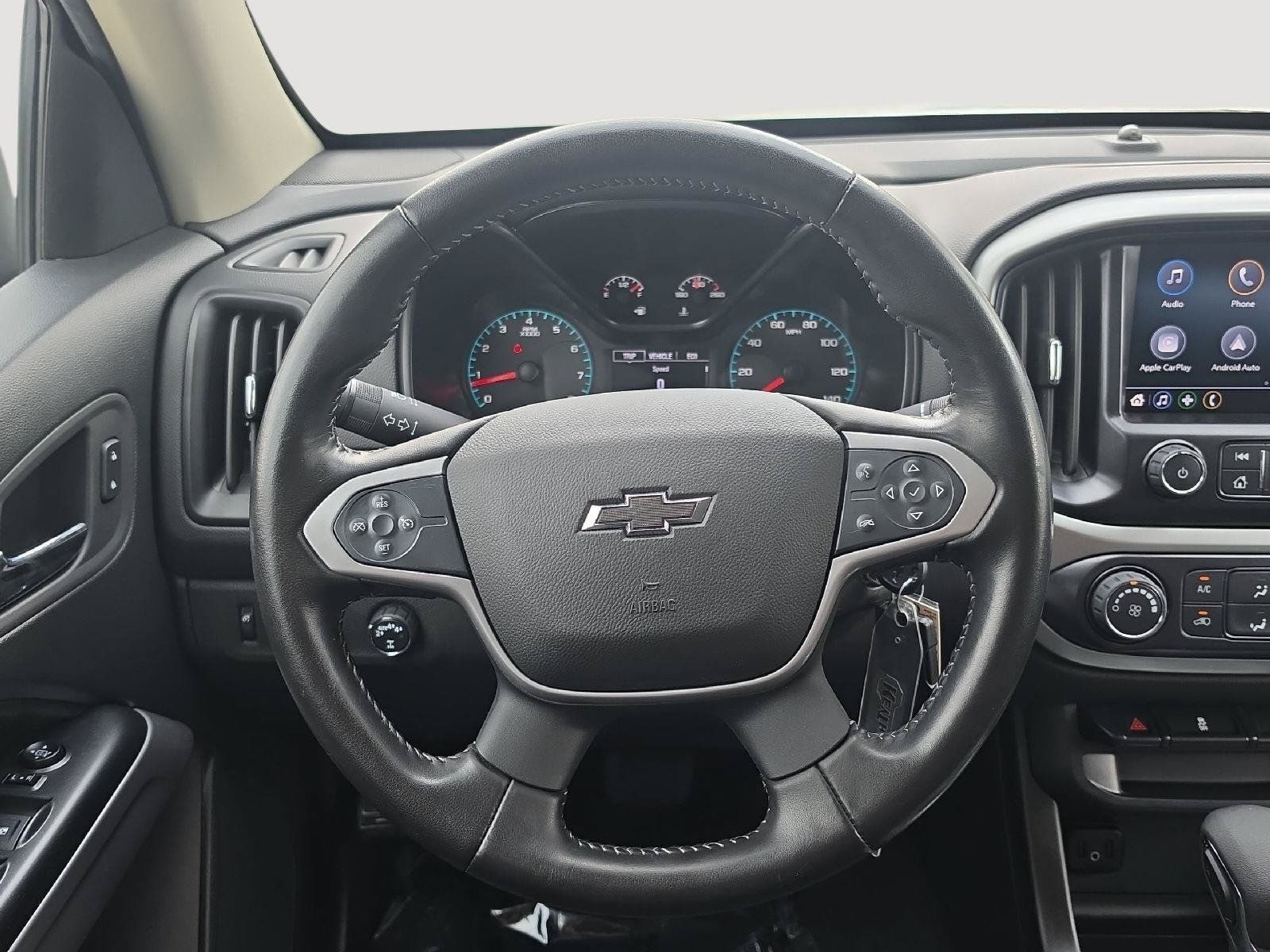 Used 2022 Chevrolet Colorado LT AWD/4WD image 14