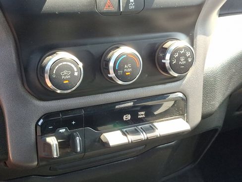 Used 2021 RAM 2500 Big Horn image 15