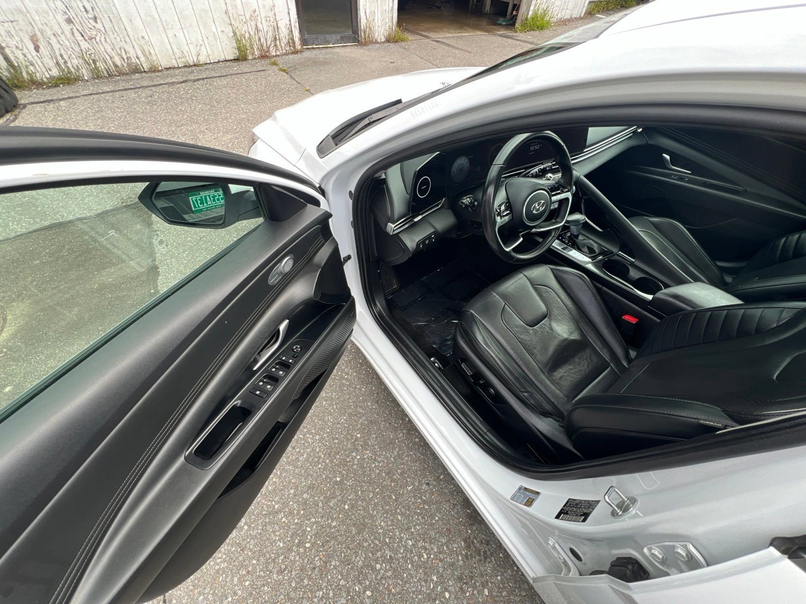 Used 2023 Hyundai Elantra Limited FWD image 16