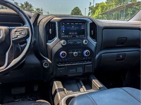 Used 2023 GMC Sierra 2500 AT4 w/ AT4 Premium Plus Package AWD/4WD image 21