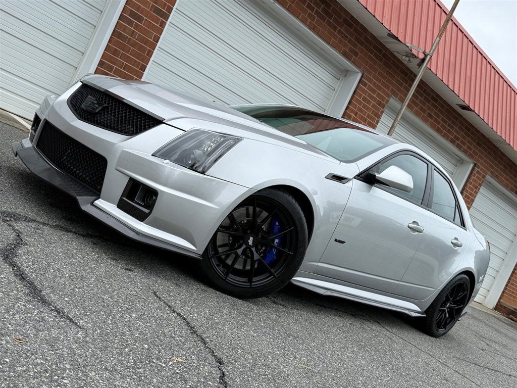 Used 2009 Cadillac CTS V RWD image 4