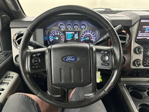 Used 2015 Ford F250 Lariat w/ Chrome Package AWD/4WD image 38