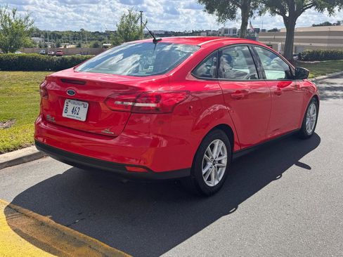 Used 2016 Ford Focus SE FWD image 40