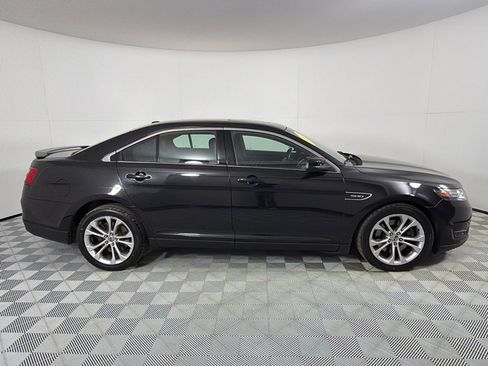 Used 2013 Ford Taurus SHO image 4