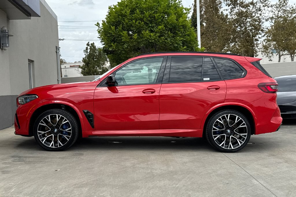 Used 2021 BMW X5 M w/ Competition Package AWD/4WD image 12