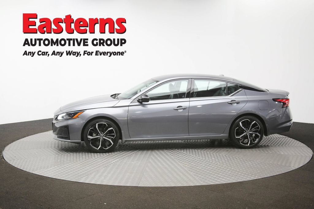 Used 2023 Nissan Altima 2.5 SR FWD image 60