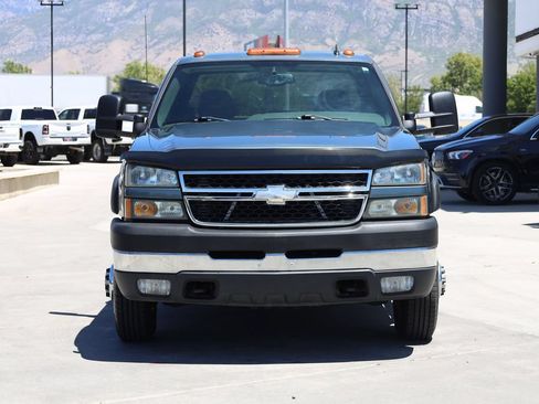 Used 2007 Chevrolet Silverado 3500 LT w/ Heavy-Duty Power Package AWD/4WD image 9