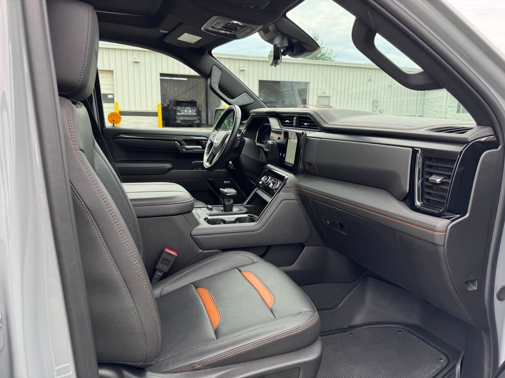 Certified 2024 GMC Sierra 1500 AT4 w/ Technology Package AWD/4WD image 32