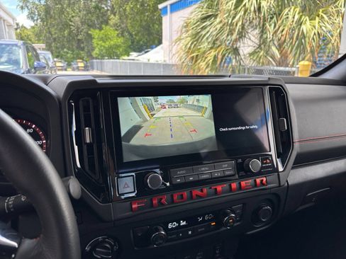 Used 2026 Nissan Frontier PRO-4X AWD/4WD image 24
