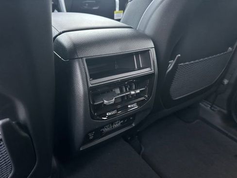 New 2025 Jeep Grand Cherokee Limited image 23