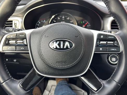 Used 2020 Kia Sorento EX AWD/4WD image 26