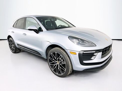 New 2026 Porsche Macan image 7