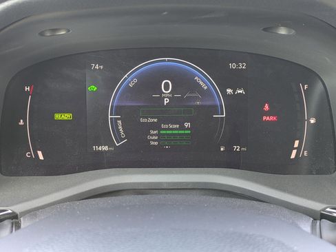 Used 2025 Toyota Camry LE image 29