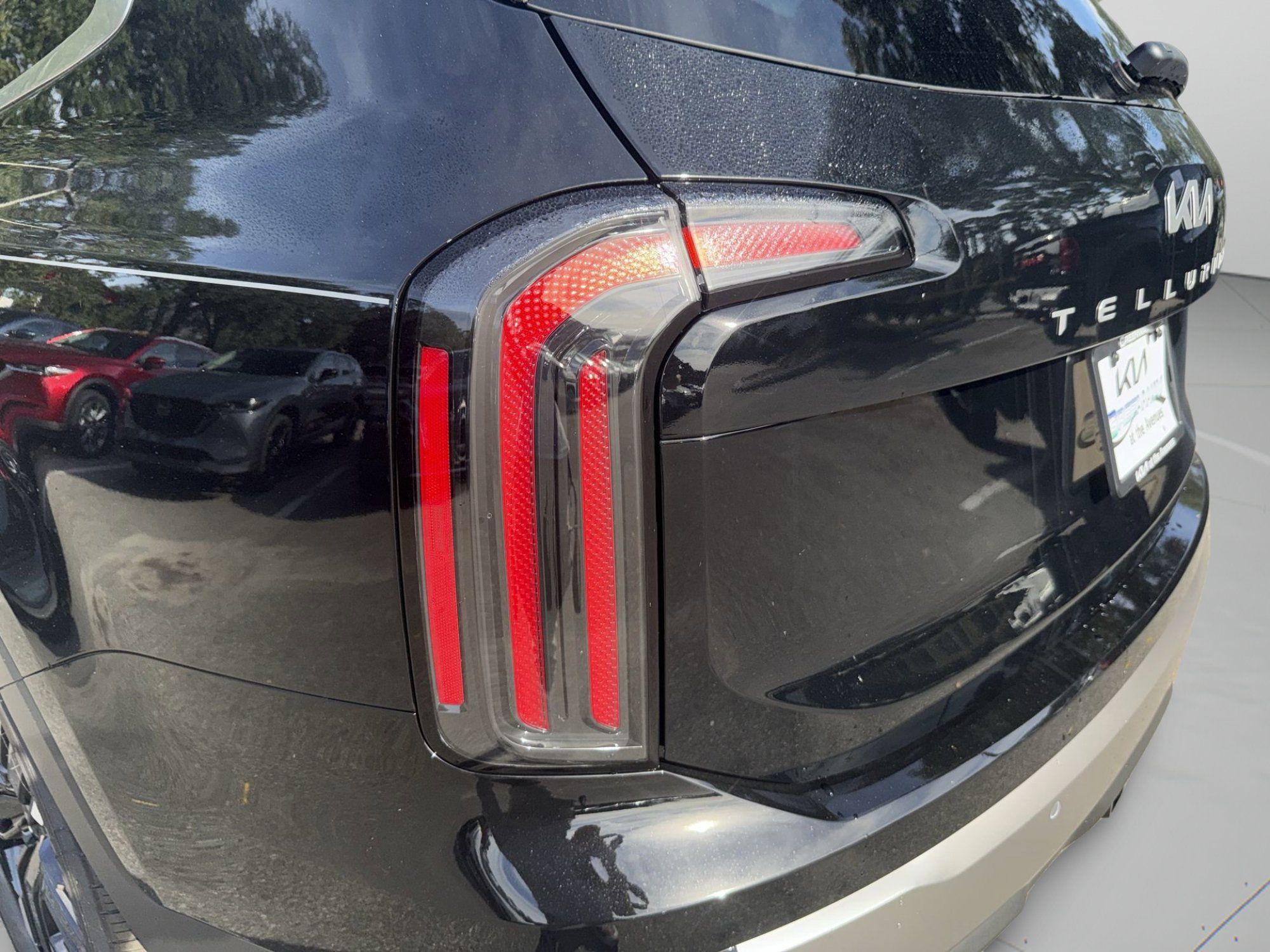 New 2025 Kia Telluride SX w/ SX Captain's Chair Package AWD/4WD image 32