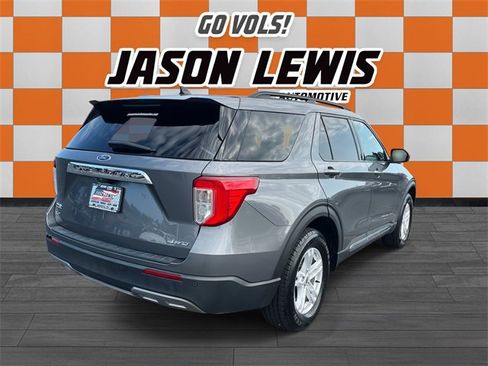 Used 2022 Ford Explorer XLT w/ Equipment Group 202A image 4