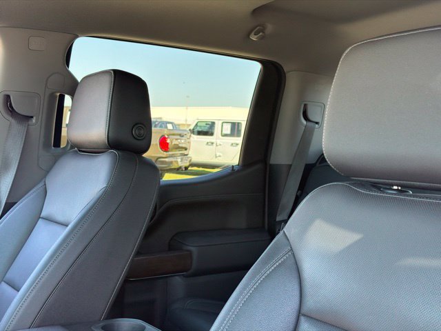 Used 2021 GMC Sierra 1500 SLT RWD image 15