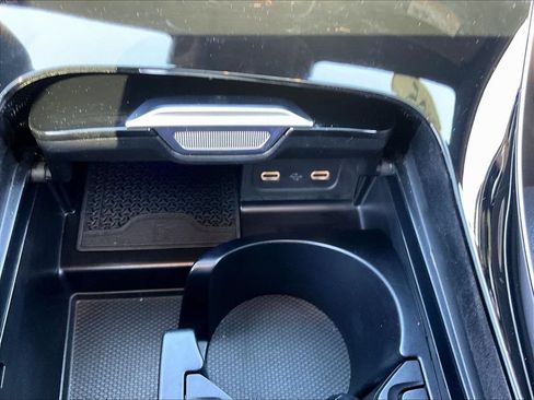 Certified 2025 Mercedes-Benz C 300 Sedan image 18