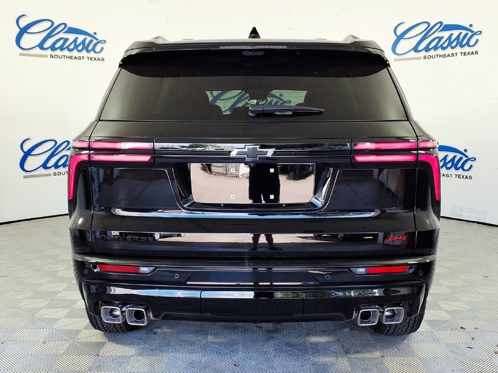 New 2027 Chevrolet Traverse RS FWD image 4