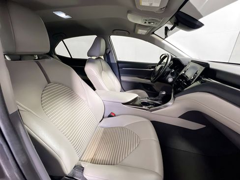 Used 2023 Toyota Camry SE image 30