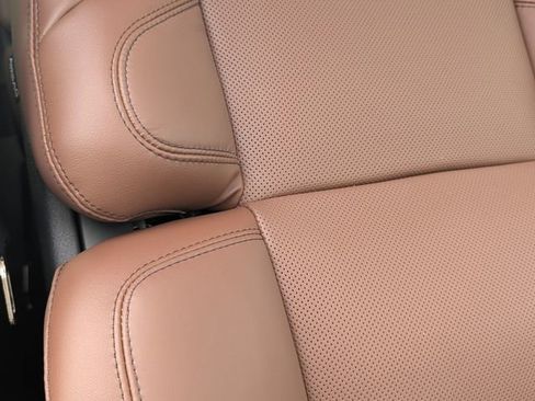 New 2025 Lincoln Navigator Reserve image 31