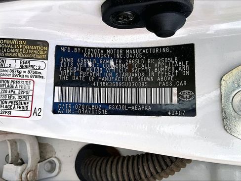 Used 2005 Toyota Avalon image 3