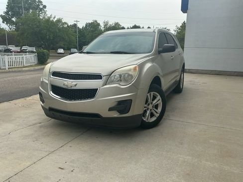 Used 2013 Chevrolet Equinox LS FWD image 3