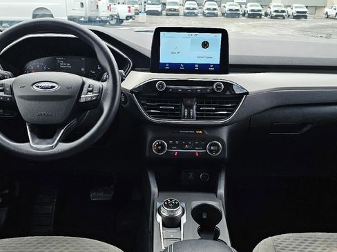 Used 2020 Ford Escape SE image 11
