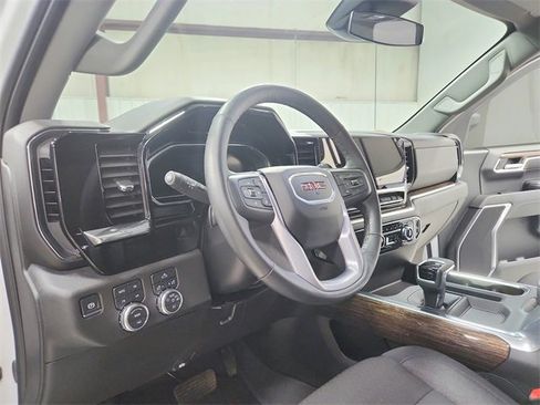 Used 2024 GMC Sierra 1500 Elevation w/ X31 Off-Road Package image 18
