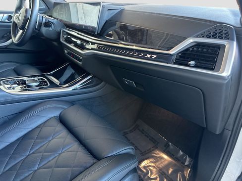 Certified 2023 BMW X7 xDrive40i w/ M Sport Package image 32