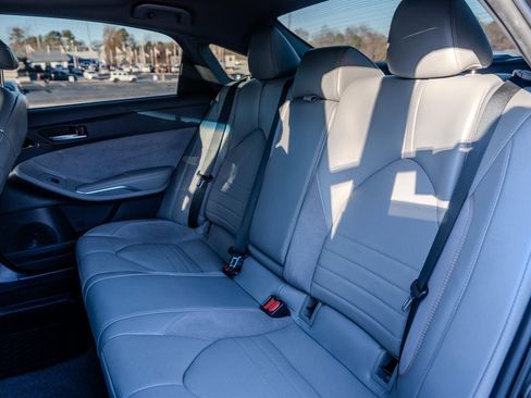 Used 2020 Toyota Avalon Touring image 30