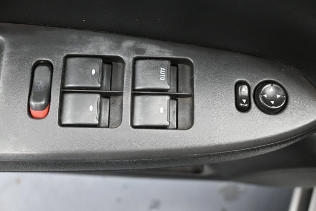 Used 2006 Chevrolet Impala LT FWD image 14