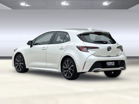 Used 2019 Toyota Corolla XSE image 3