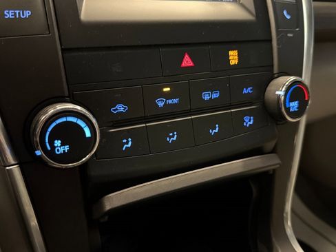 Used 2017 Toyota Camry LE image 14