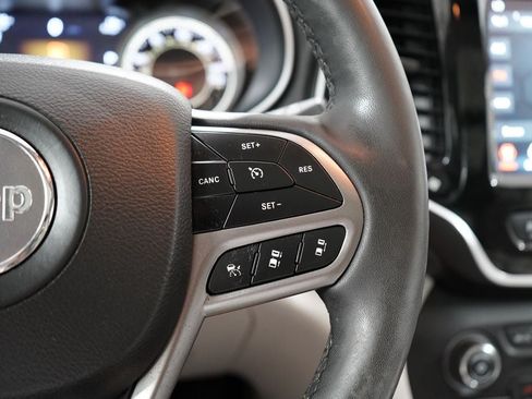 Used 2021 Jeep Cherokee Limited AWD/4WD image 14