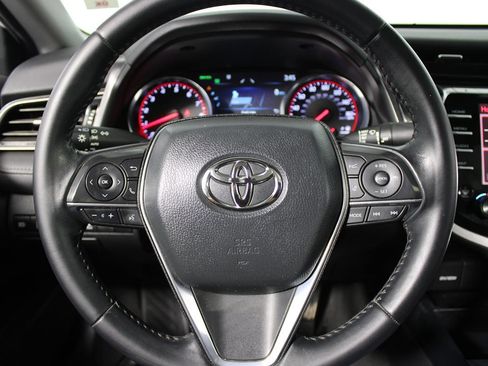 Used 2020 Toyota Camry XSE w/ Carpet Mat Package FWD image 10