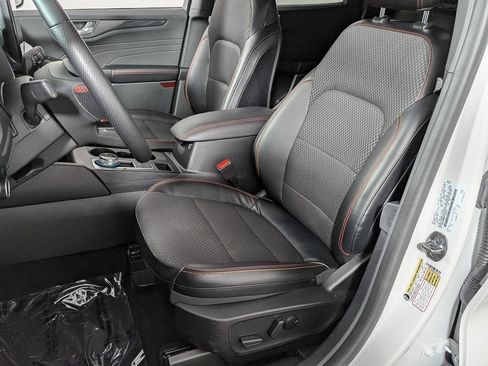 Used 2023 Ford Escape ST-Line w/ Tech Pack #1 AWD/4WD image 15
