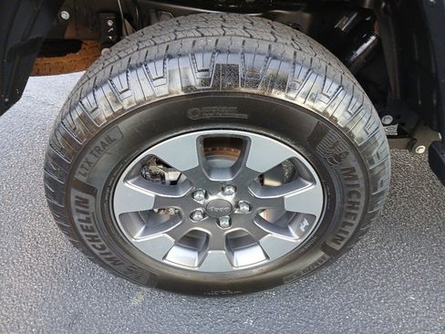 Certified 2020 Jeep Gladiator Sport w/ Quick Order Package 24S image 19