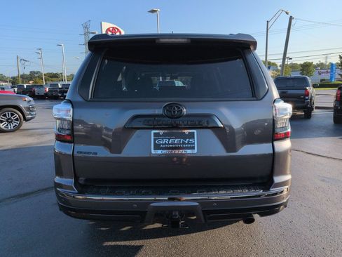 Used 2019 Toyota 4Runner Limited AWD/4WD image 4