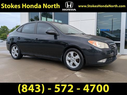 Used 2009 Hyundai Elantra SE FWD image 2