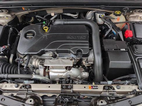 Used 2022 Chevrolet Malibu LT FWD image 22