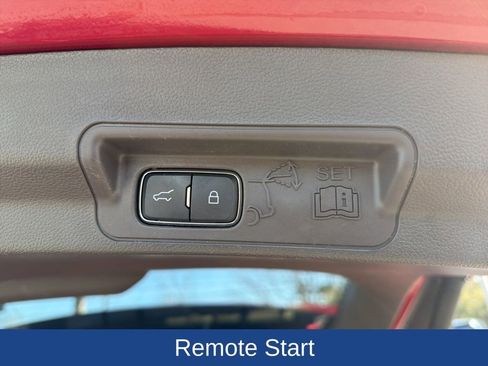 Used 2020 Ford Explorer Platinum w/ Premium Technology Package image 10