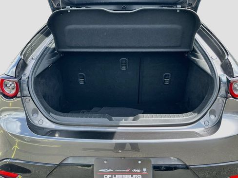 Used 2019 MAZDA MAZDA3 Hatchback FWD image 24