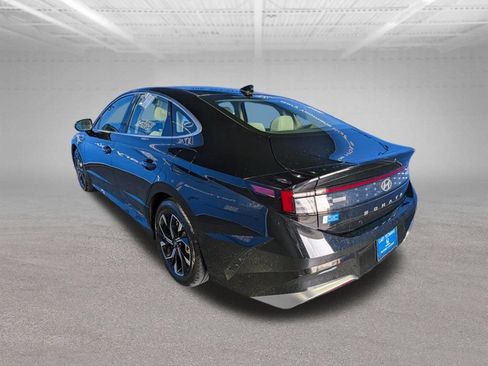 Used 2025 Hyundai Sonata SEL FWD image 7