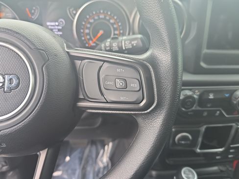 Used 2023 Jeep Wrangler Unlimited Sport AWD/4WD image 17