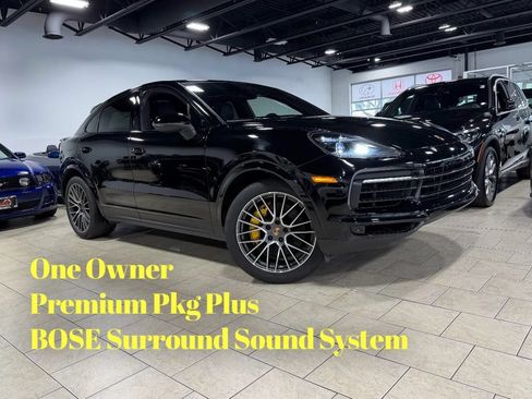 Used 2021 Porsche Cayenne Coupe AWD/4WD image 1