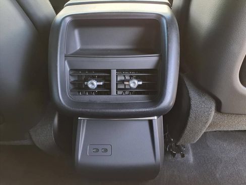 Used 2024 Cadillac Lyriq Luxury RWD image 13