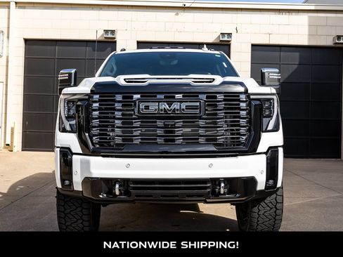 Used 2026 GMC Sierra 3500 Denali Ultimate AWD/4WD image 4