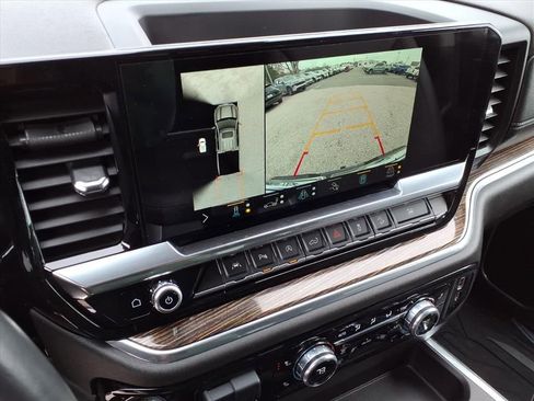 Used 2022 GMC Sierra 1500 Elevation w/ Elevation Premium Package image 24